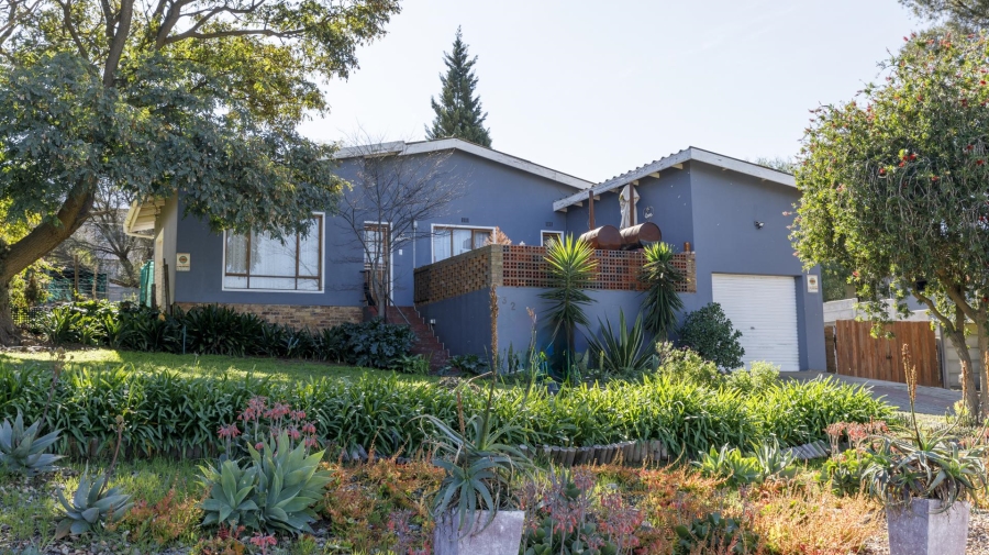 6 Bedroom Property for Sale in Ashton Western Cape